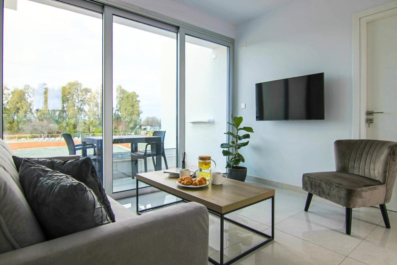 Phaedrus Living - Seaside Executive Flat Harbour 202 Apartment Paphos Exterior photo